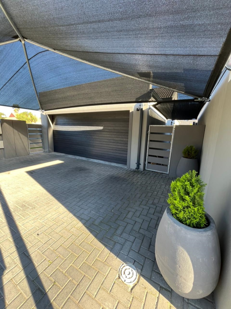 2 Bedroom Property for Sale in Anchorage Park Western Cape